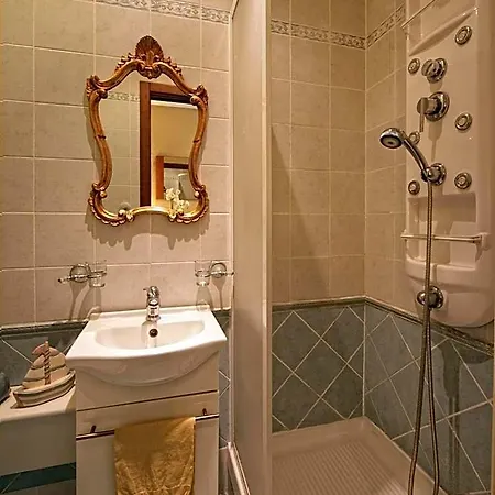 Vatican 3*