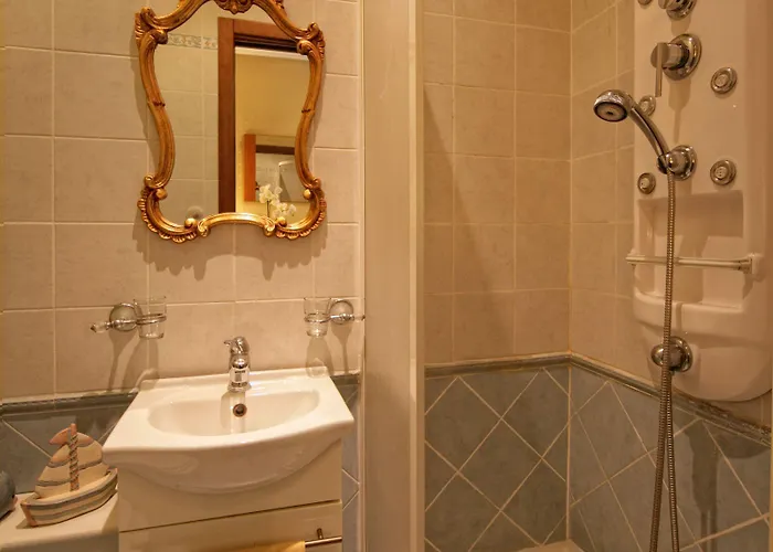 Alojamento de Acomodação e Pequeno-almoço Vatican 3*