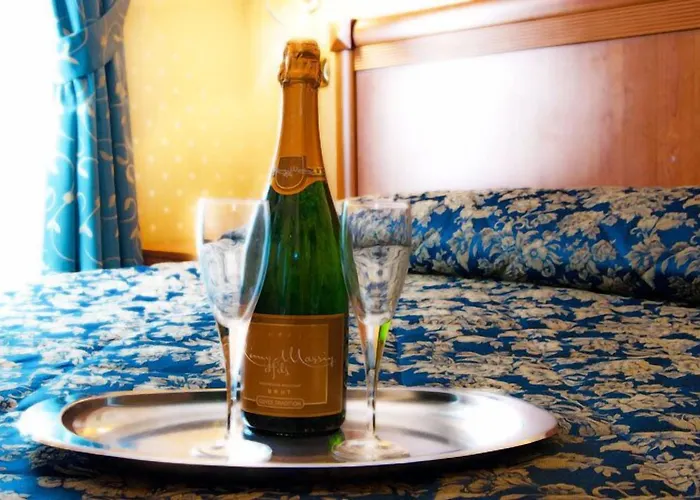 Alojamento de Acomodação e Pequeno-almoço Vatican 3*