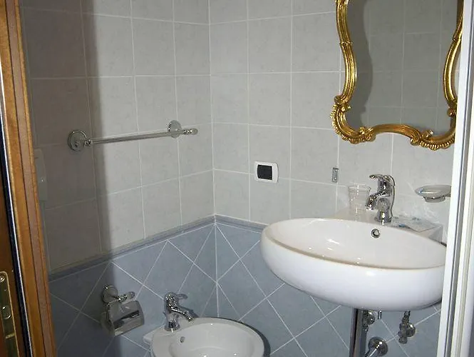 Alojamento de Acomodação e Pequeno-almoço Vatican